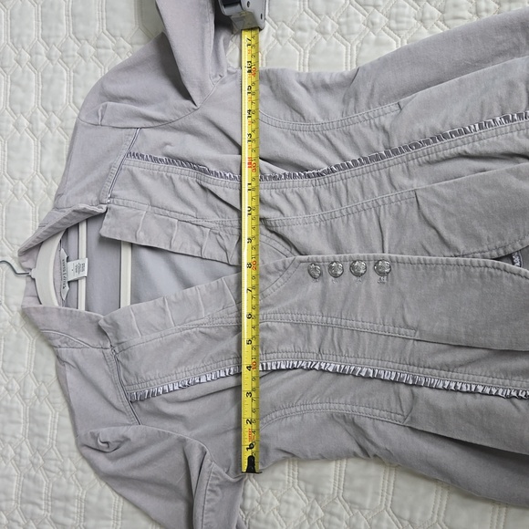 WHBM White House Black Market Grey Velvet Blazer with Grey Satin Trim Sz 4 - Picture 14 of 15